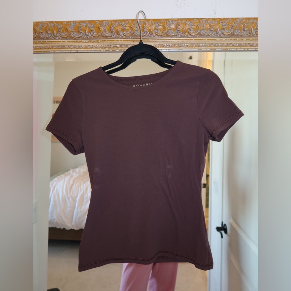 Aritzia Golden Set – Rich Mocha Brown (Tee + Bra + Shorts) | S/M/6 - Picture 4 of 7
